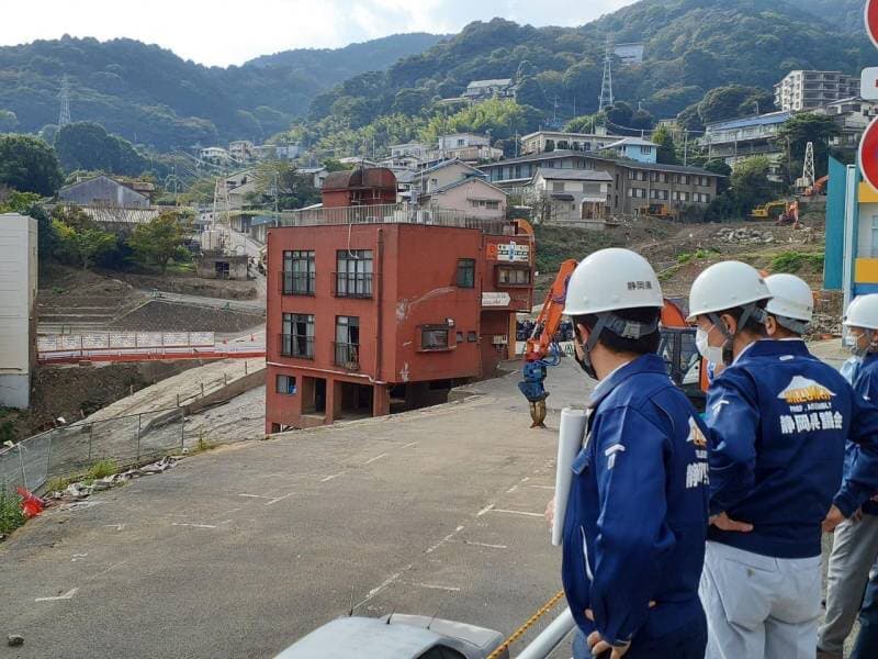 県議会建設委員会「熱海市伊豆山地区」視察