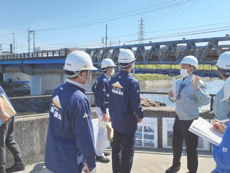 県議会建設委員会「黄瀬川大橋」視察